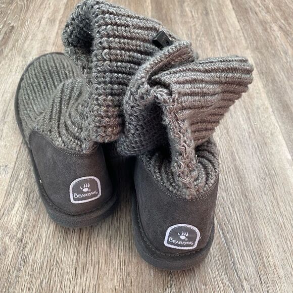 BearPaw gray knitted boots size 10 - Picture 2 of 3